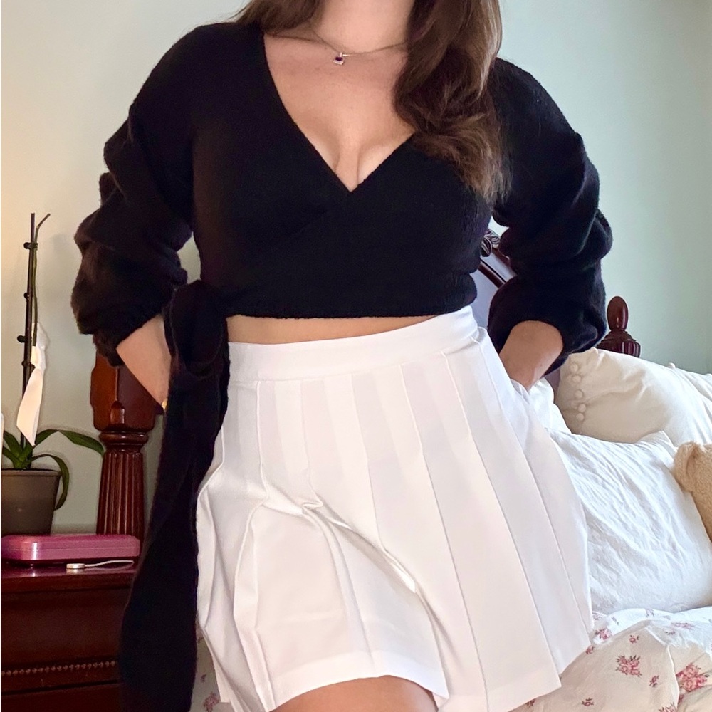 US M black cropped wrap sweater with ruffled 1/2 sleeves